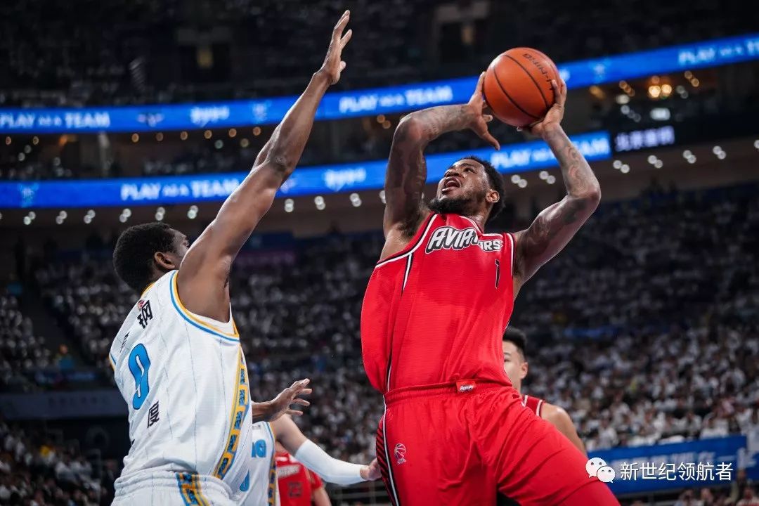 雷速官网下载-里尔球队多点开花，赢得掌声