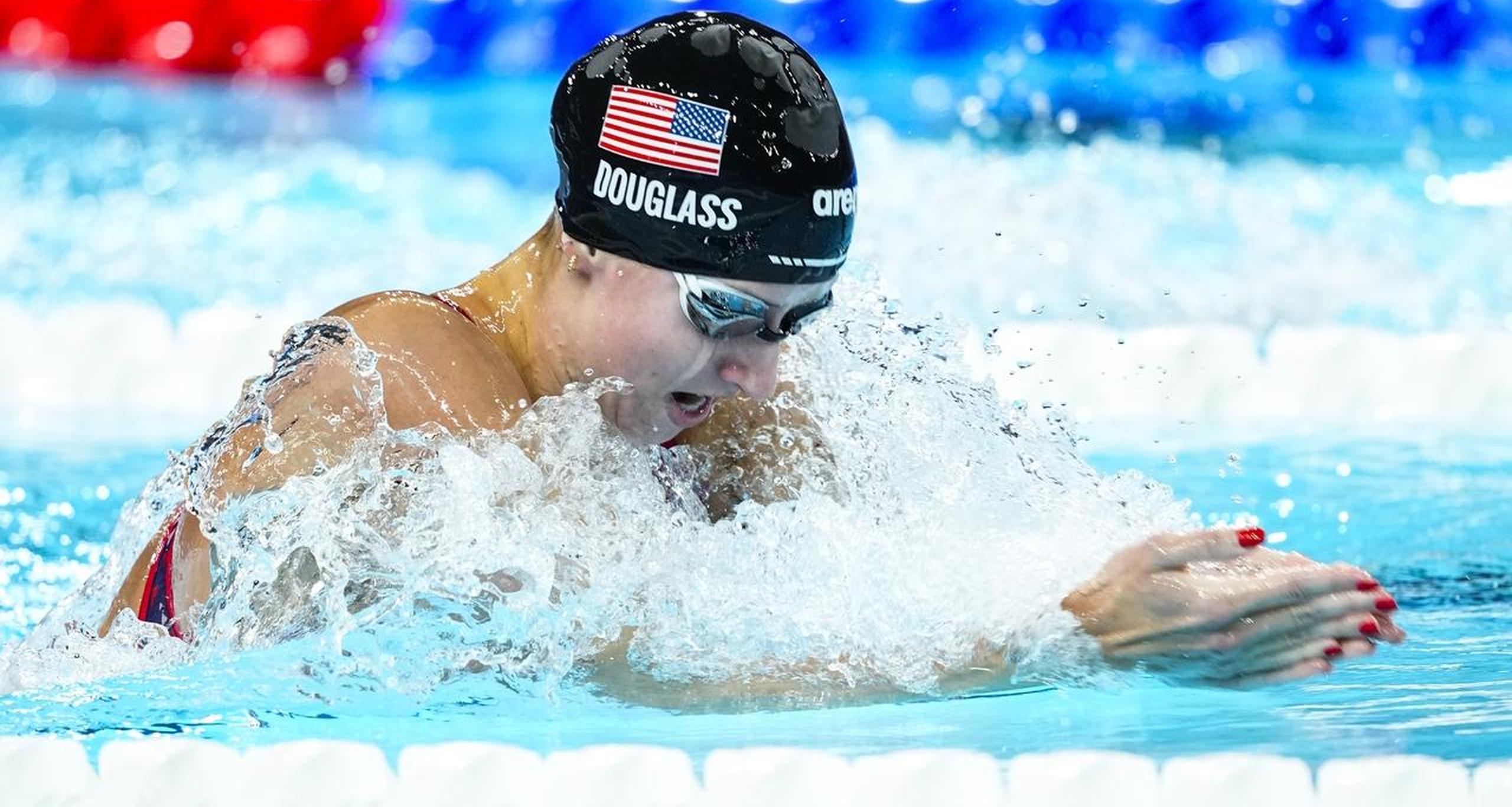 雷速-美国游泳名将表现出色,夺得冠军